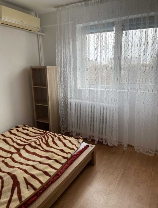 Ap cu 2 camere de închiriat, decomandat,3 min de metrou C-tin Brâncuși