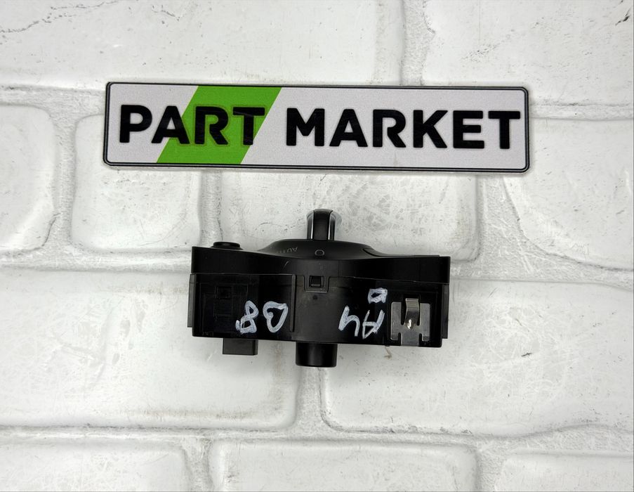 Ключ фарове AUDI A4 A5 Q5 8K0941531AL