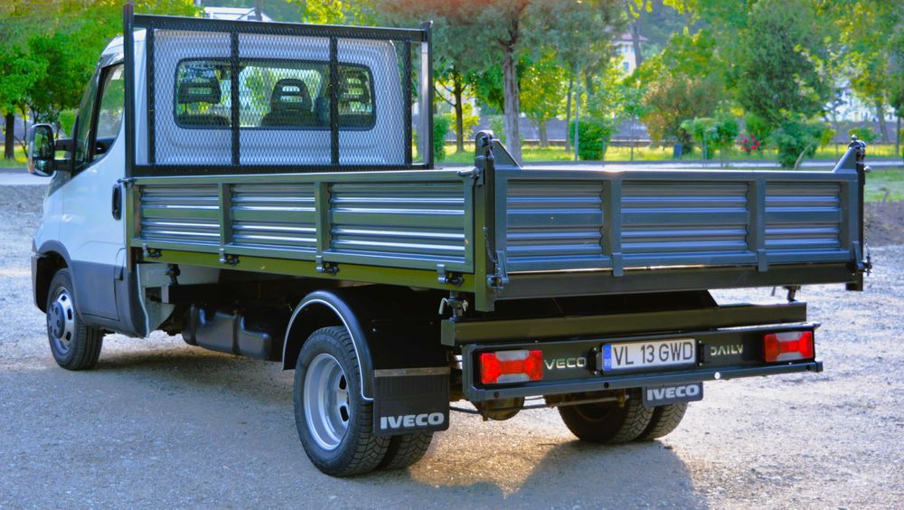 Iveco Daily 2018 basculabil pe 3 parti