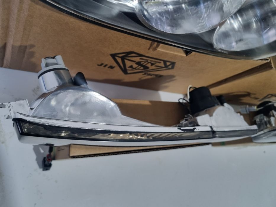 Фольксваген голф 3 фара хрусталь