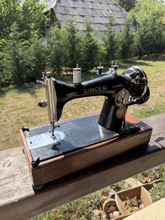 Mașină de cusut singer