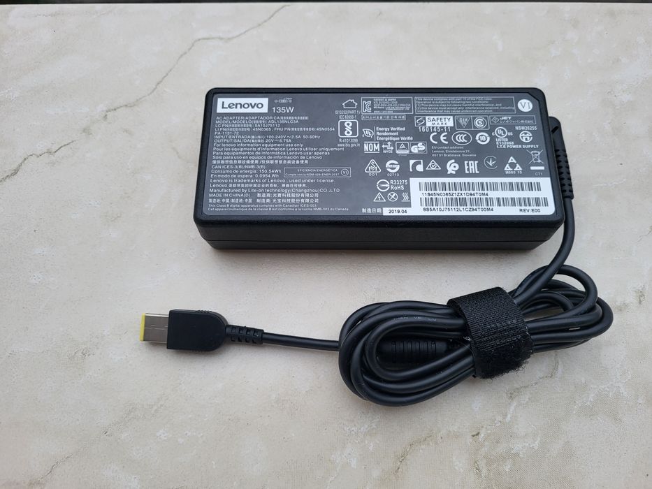 Alimentator Lenovo 135W 20V 6,75A mufa USB-smart