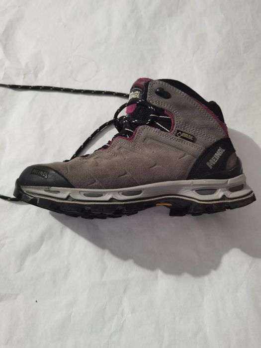 Ghete Meindl mărime 37,5 gore-tex vibram