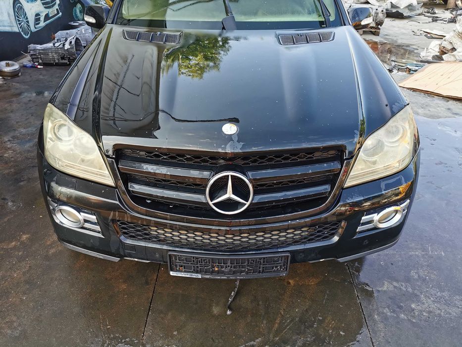 Dezmembrez mercedes GL x164 320 D om 642/haion gl/grila GL/capota/