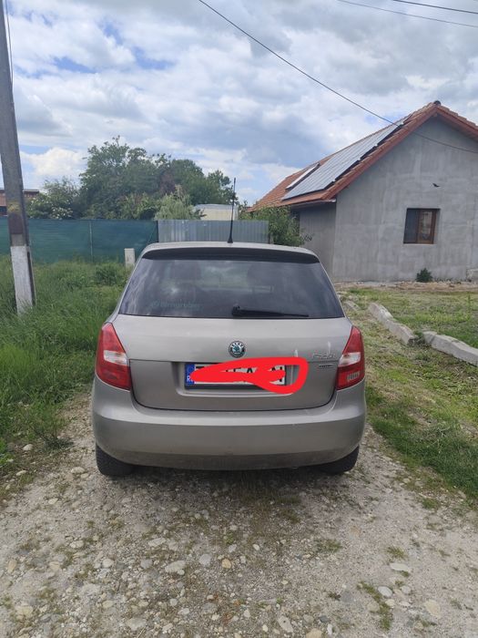 Vând scoda Fabia