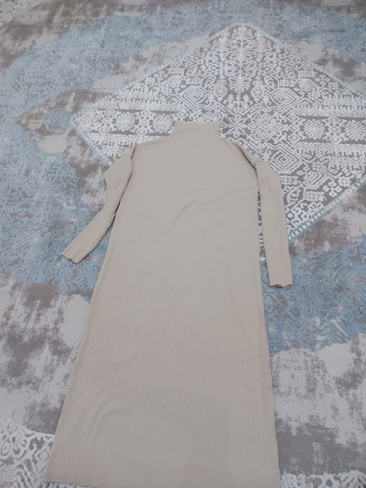 платье-водолазка