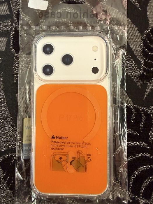 Калъфи за IPhone 17pro/17pro max
