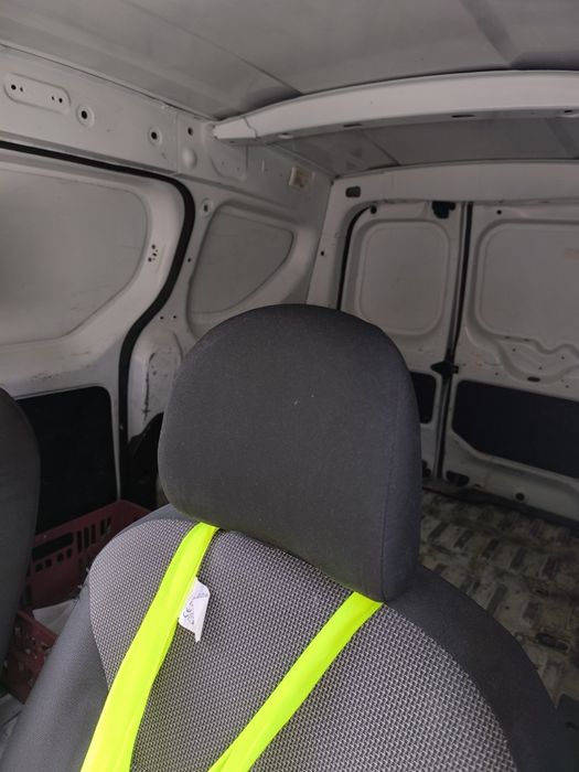 Vând Dacia Dokker