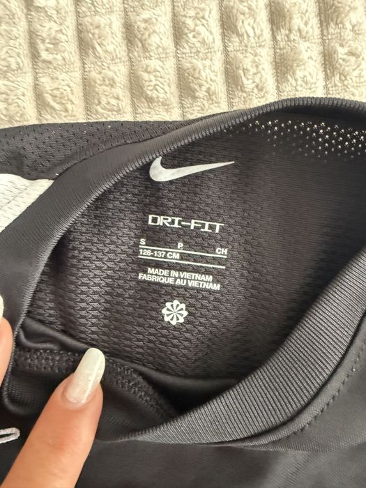 Tricou copii Nike 128 -137 cm nou
