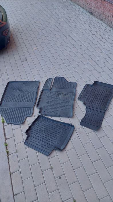 Продам полики на акцент