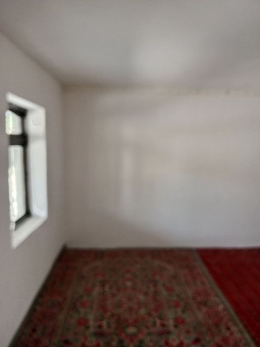 HOVLI 3 sotih 3 hona SOTILADI SVET, SUV, GAZ BOR 30,000 kelishiladi