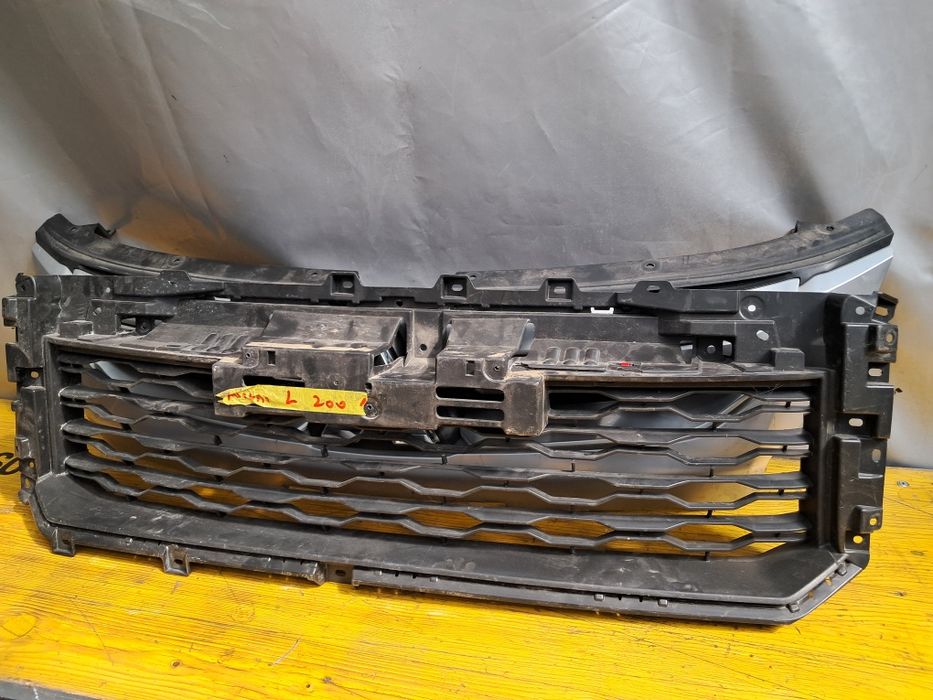 Грил решетка митсубиши л200 2014/24г Mitsubishi L200 2014/24г