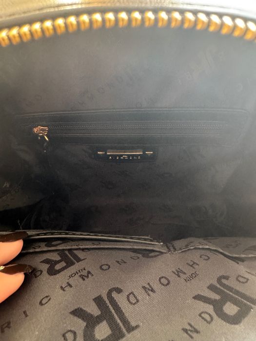 Раница на John Richmond