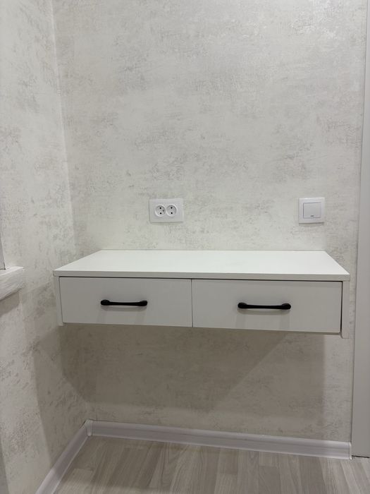 Продам шкаф-тумба под зеркало