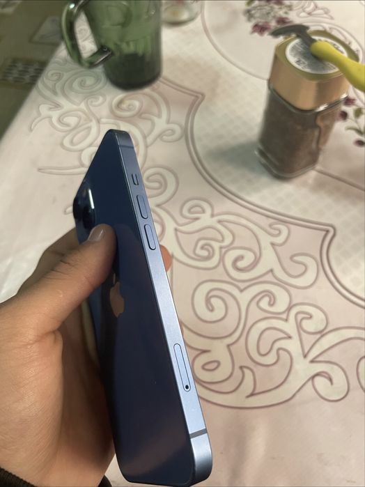 iPhone 13 blue 128/76