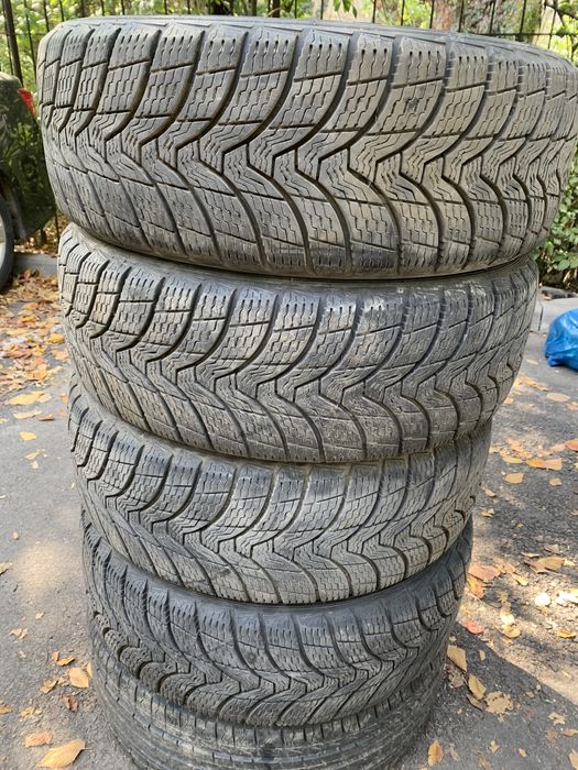 Зимние шины 205/55/R16