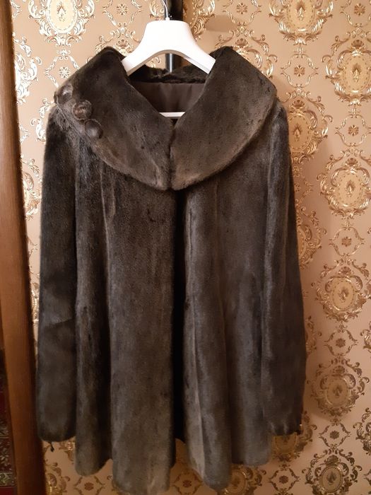 Продам полушубок . Мех натуральный