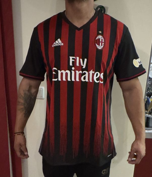 Оригинални Тениски на Милан