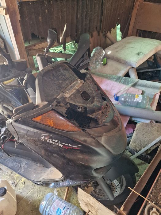 Vand piese yamaha mahesty 250