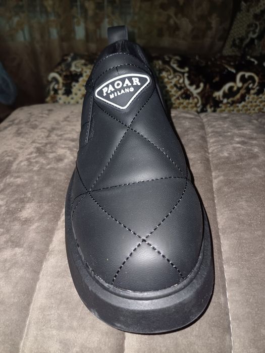 Продам новые кроссовки ( слипоны )