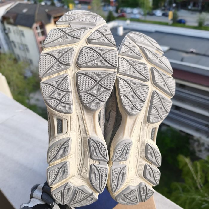 Asics Gel NYC Running 42/44
