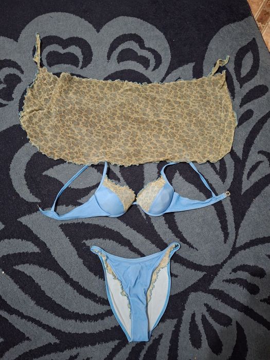 Продам купальники  б/у