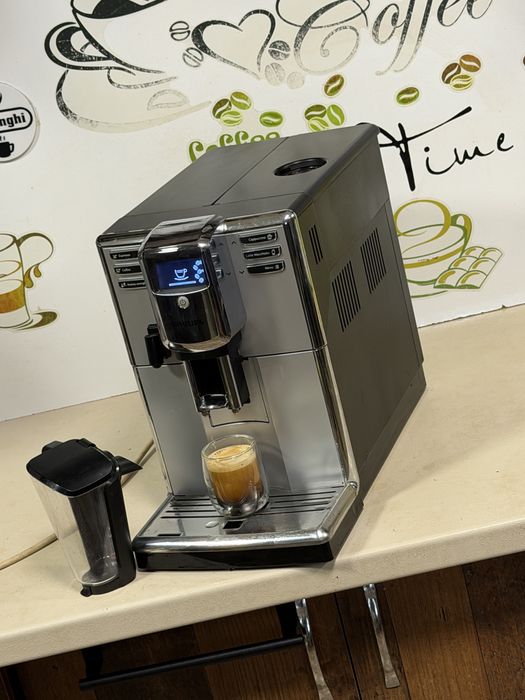 Кафемашина кафе автомат Philips Latte go с гаранция