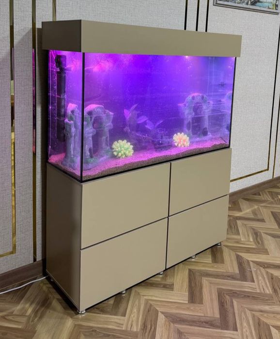 Аквариум с тумбой новый