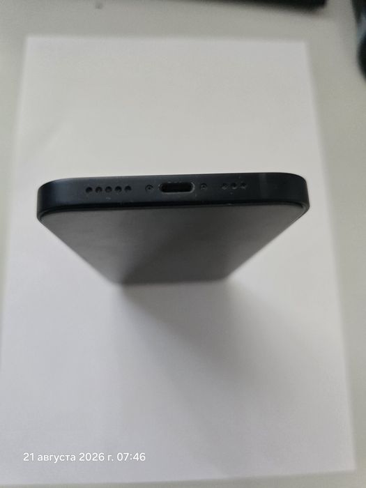 IPhone 12 в отличном состоянии