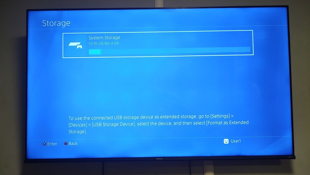 Vând PS 4 pro  , cu 2 manete