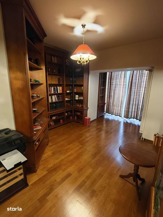 Apartament 5 camere | De Vanzare | Unirii | 2 Locuri Parcare