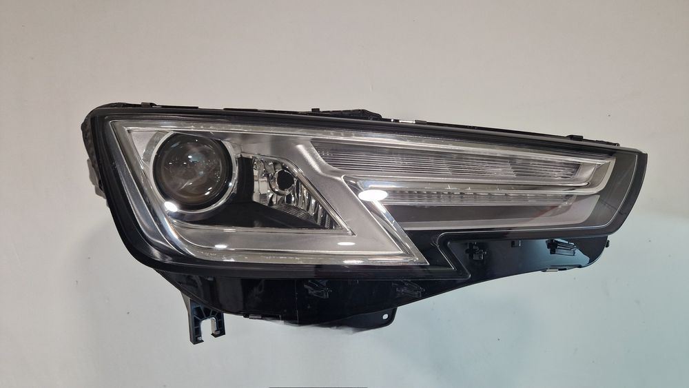 Audi A4 B9 десен фар ксенон биксенон