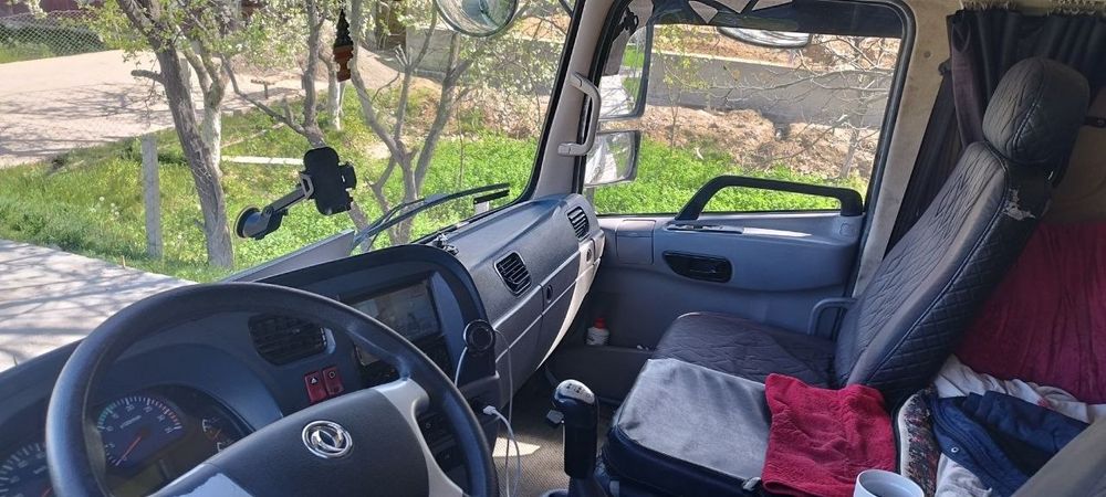 Donfeng furgon 10 t srochna sotiladi