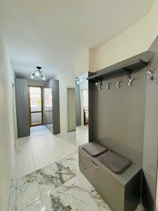 Продава се Тристаен апартамент в Бургас, Лазур - 120 кв.м за 2334 €/кв.м - Снимка #10