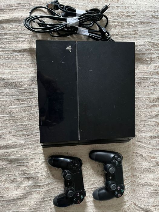 PS 4 продам торг