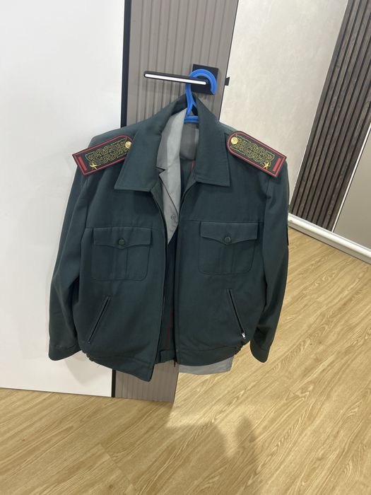 Продаю костюм военрука