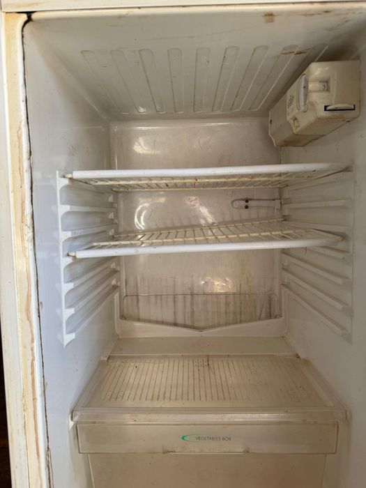 Тоңазытқыш сатылады 2 дана