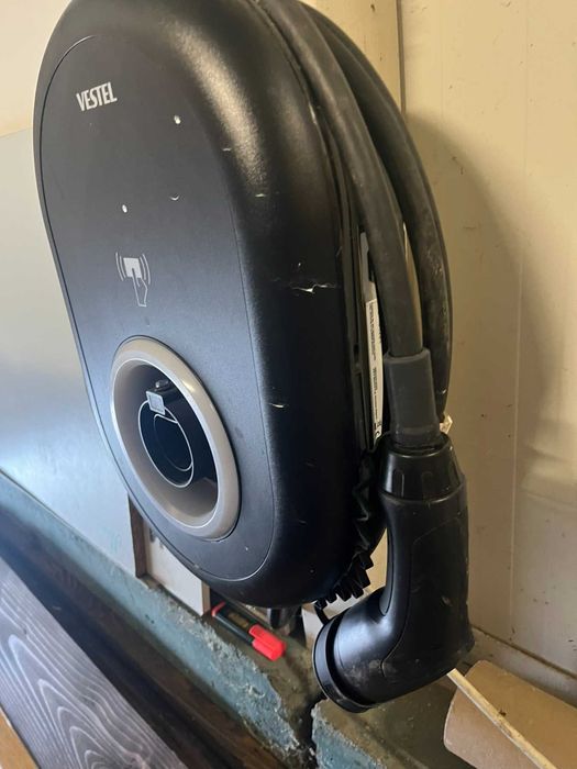 Зарядна станция за електрически автомобил EV Charger VESTEL EVC04