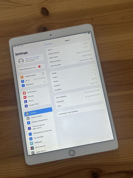 Ipad Pro 10,5. Gold ( A1701) . Stare foarte buna