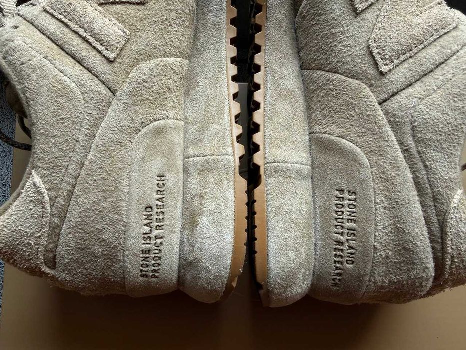 Колабарация на Stone Island и New Balance 574 Модел Ghost Цвят Тъмно Бежев Размер 42,5 Уникални маратонки за колекционери