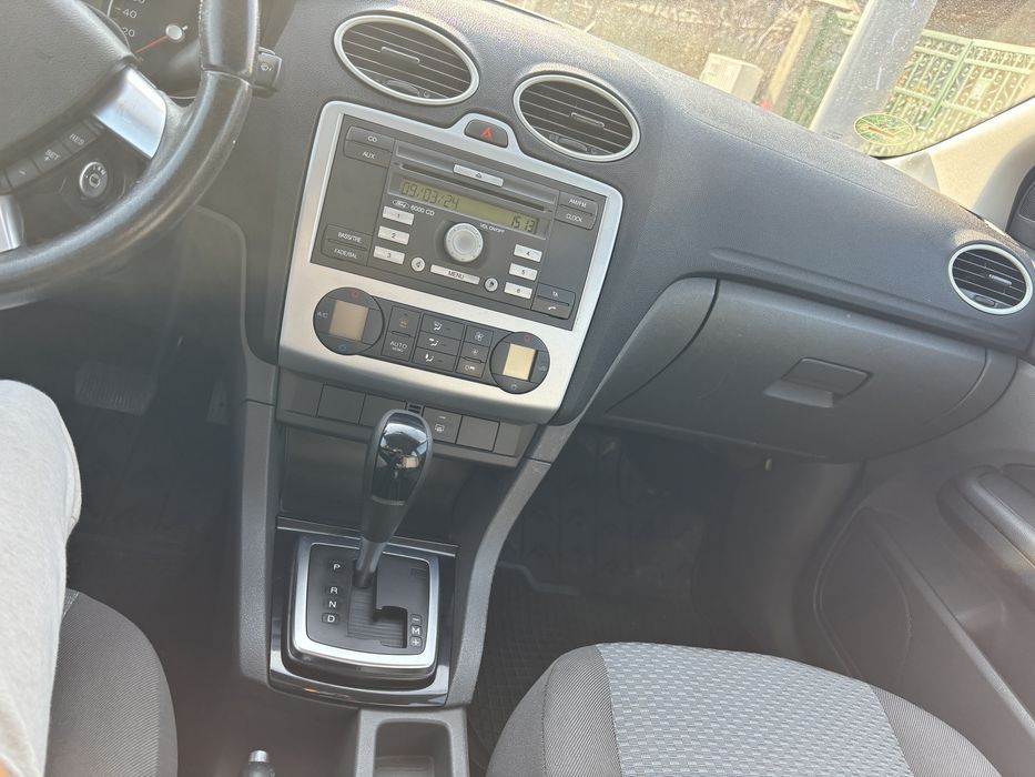 Ford Focus Hatchback 2006 - 1.6 Benzina, Cutie Automata