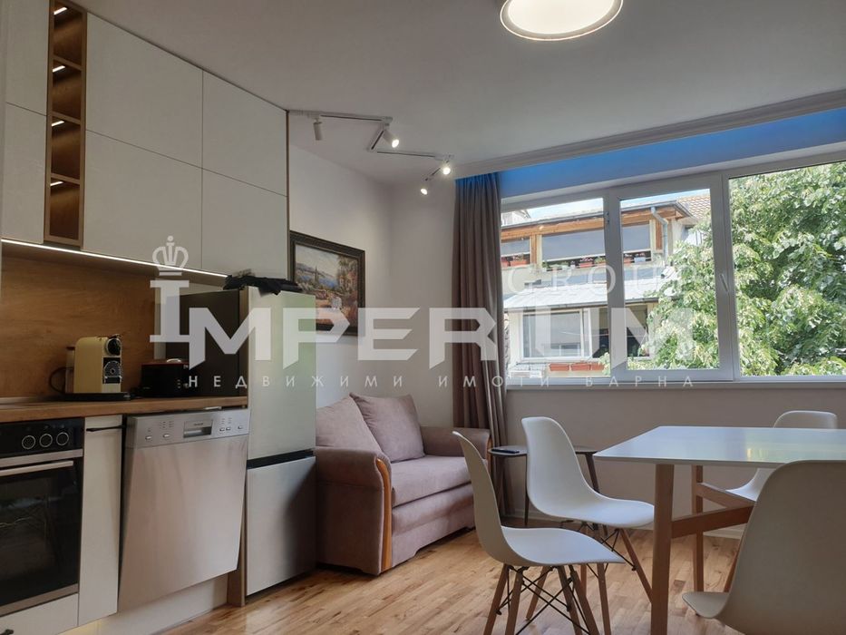 Дава се под наем Двустаен апартамент в Варна, Лятно кино Тракия - 60 кв.м за 612 € - Снимка #1