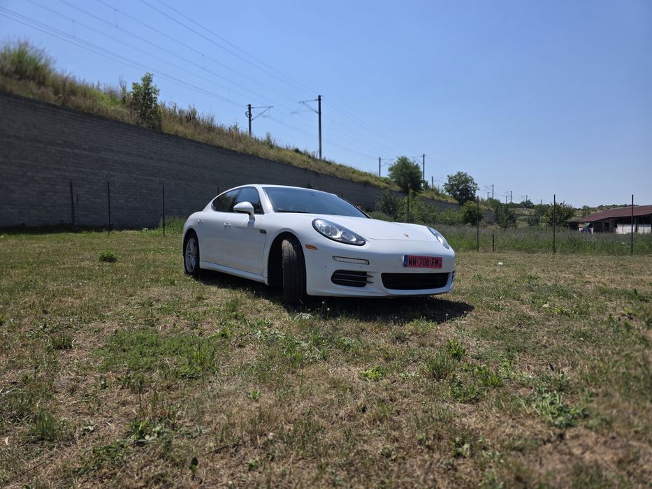 Porsche panamera 4