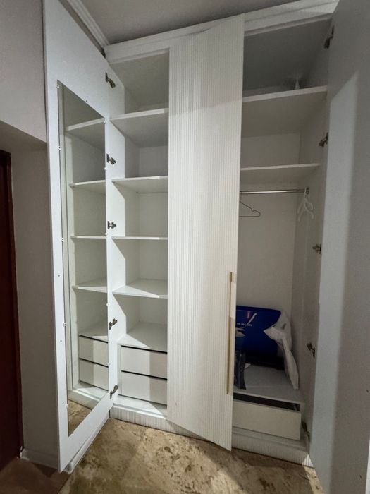 Срочно продается спальный мебель полностю