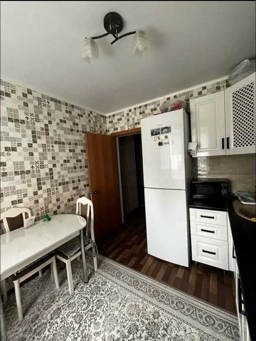 3комн.65кв.2/9этаж/29500.Аэропорт