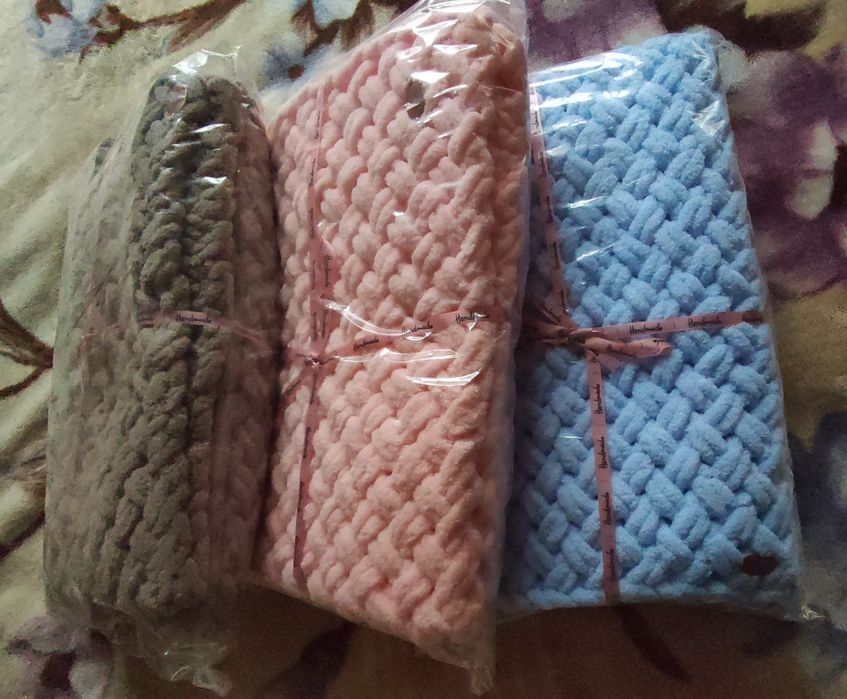 Ръчно плетени бебешки одеала