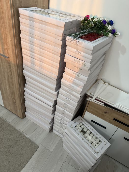Stoc/Lot mare trandafiri săpun –72 cutii x 50 buc (3600buc) +Accesorii