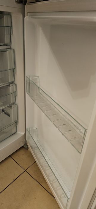 Vand combina Samsung 60x60x202cm, Power Cool, 600 ron, fun