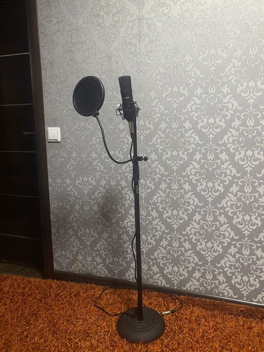 Микрофон M-Audio Nova Black