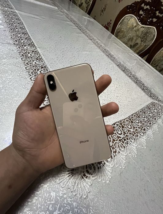 Айфон ХS GOLD память 256гб